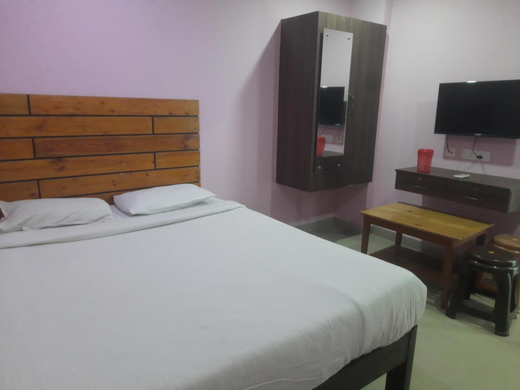 Skyway Rooms Puducherry Buitenkant foto