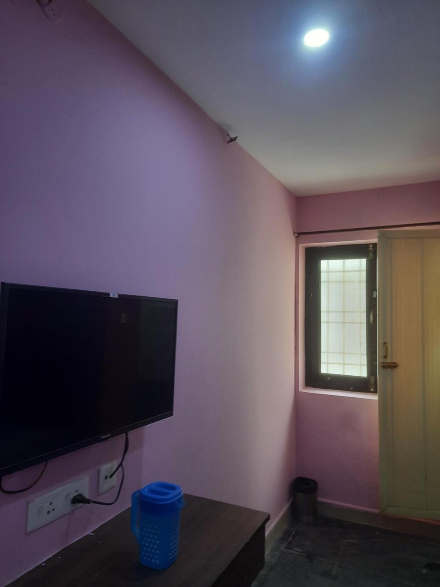 Skyway Rooms Puducherry Buitenkant foto