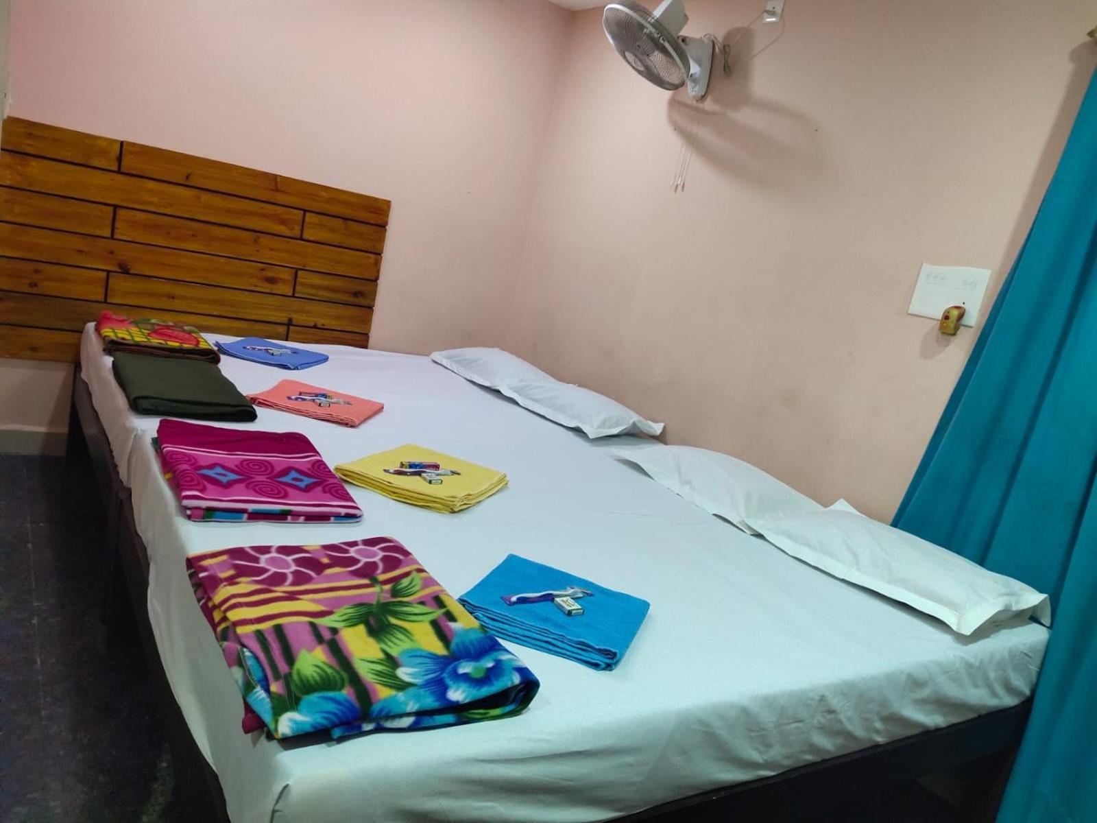 Skyway Rooms Puducherry Buitenkant foto