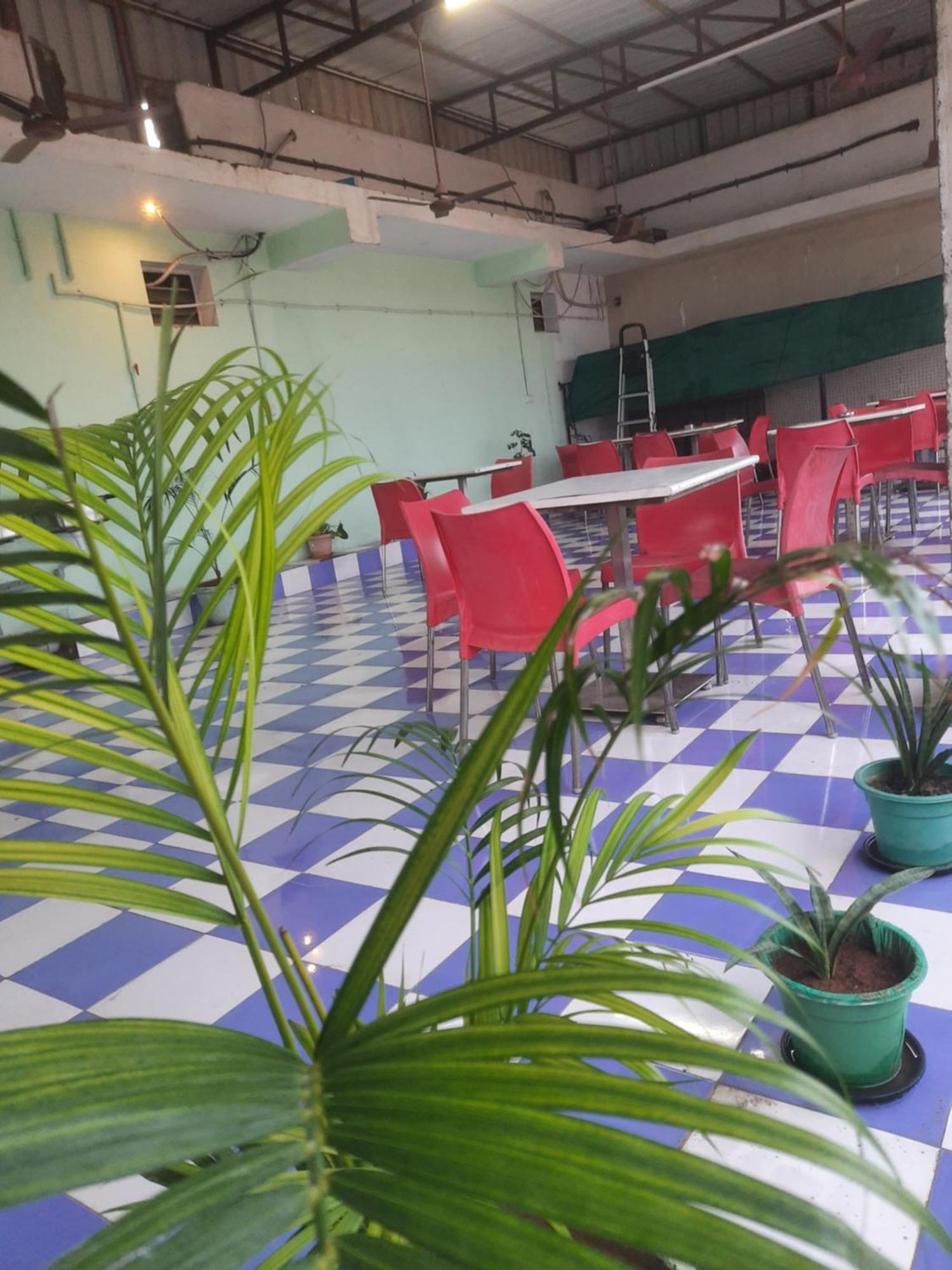 Skyway Rooms Puducherry Buitenkant foto