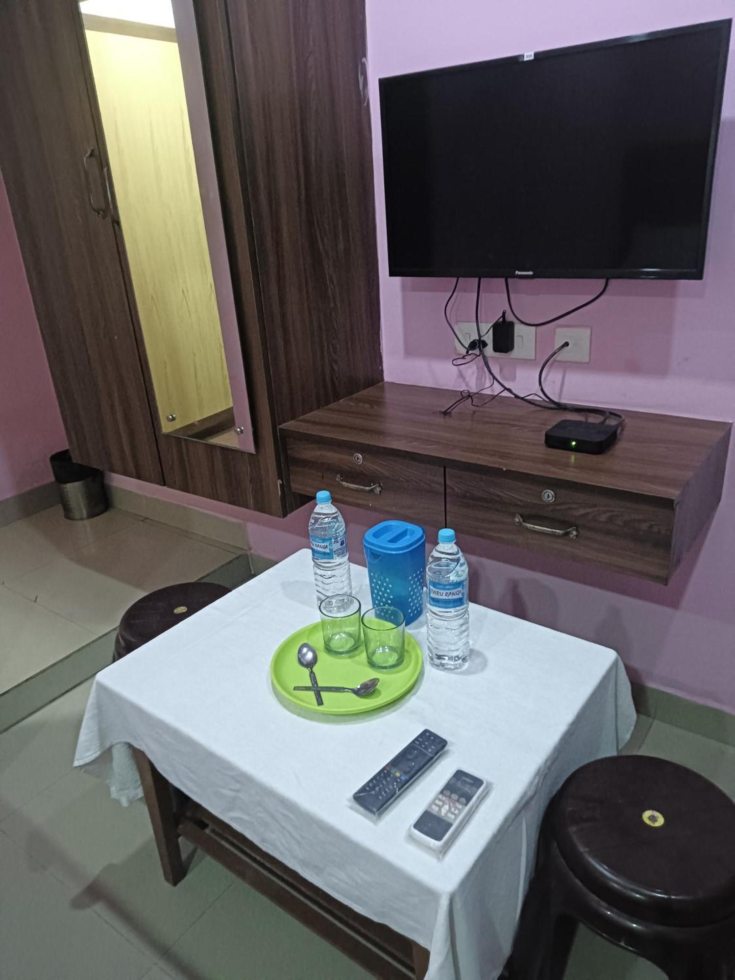 Skyway Rooms Puducherry Buitenkant foto