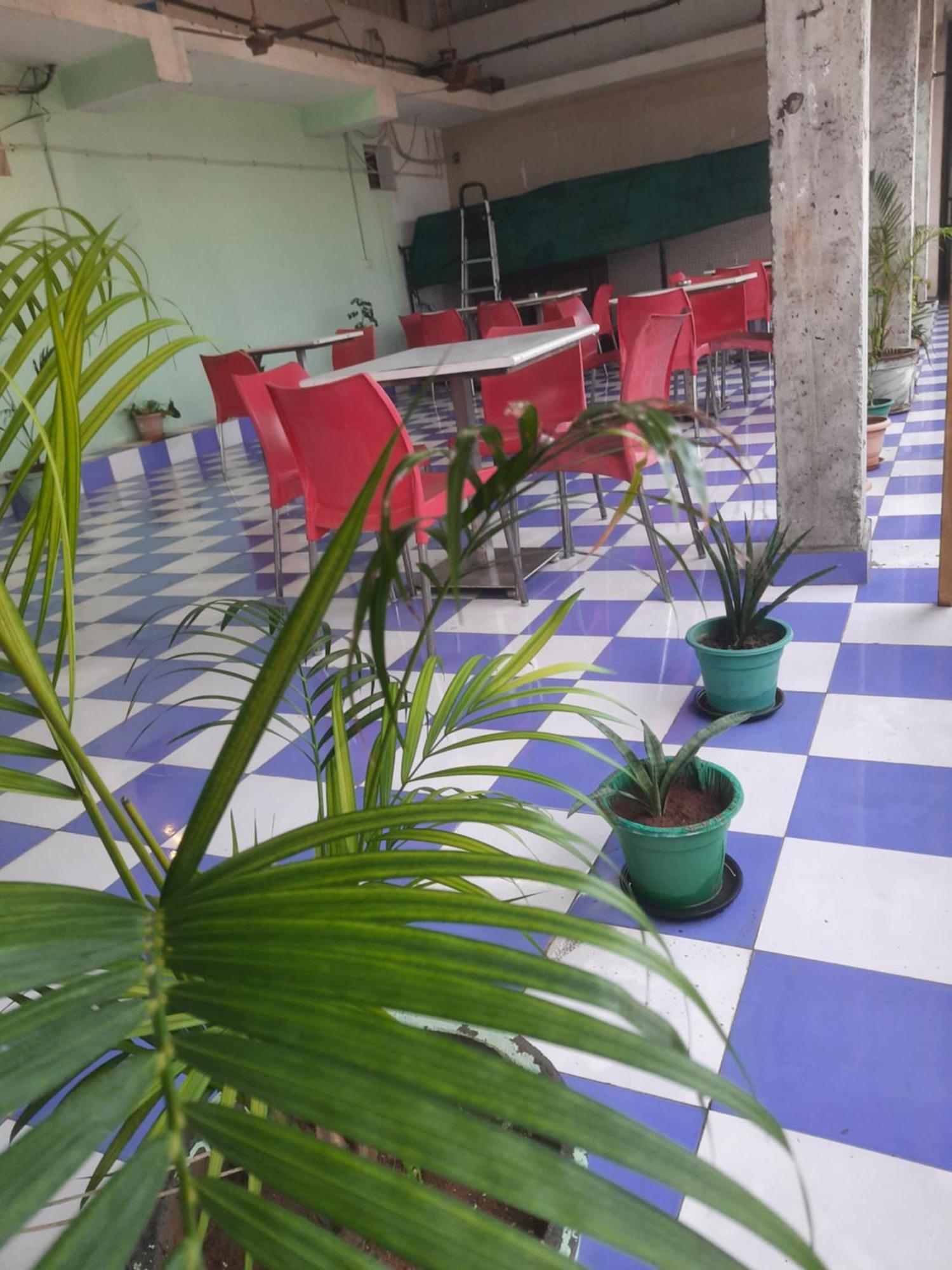 Skyway Rooms Puducherry Buitenkant foto