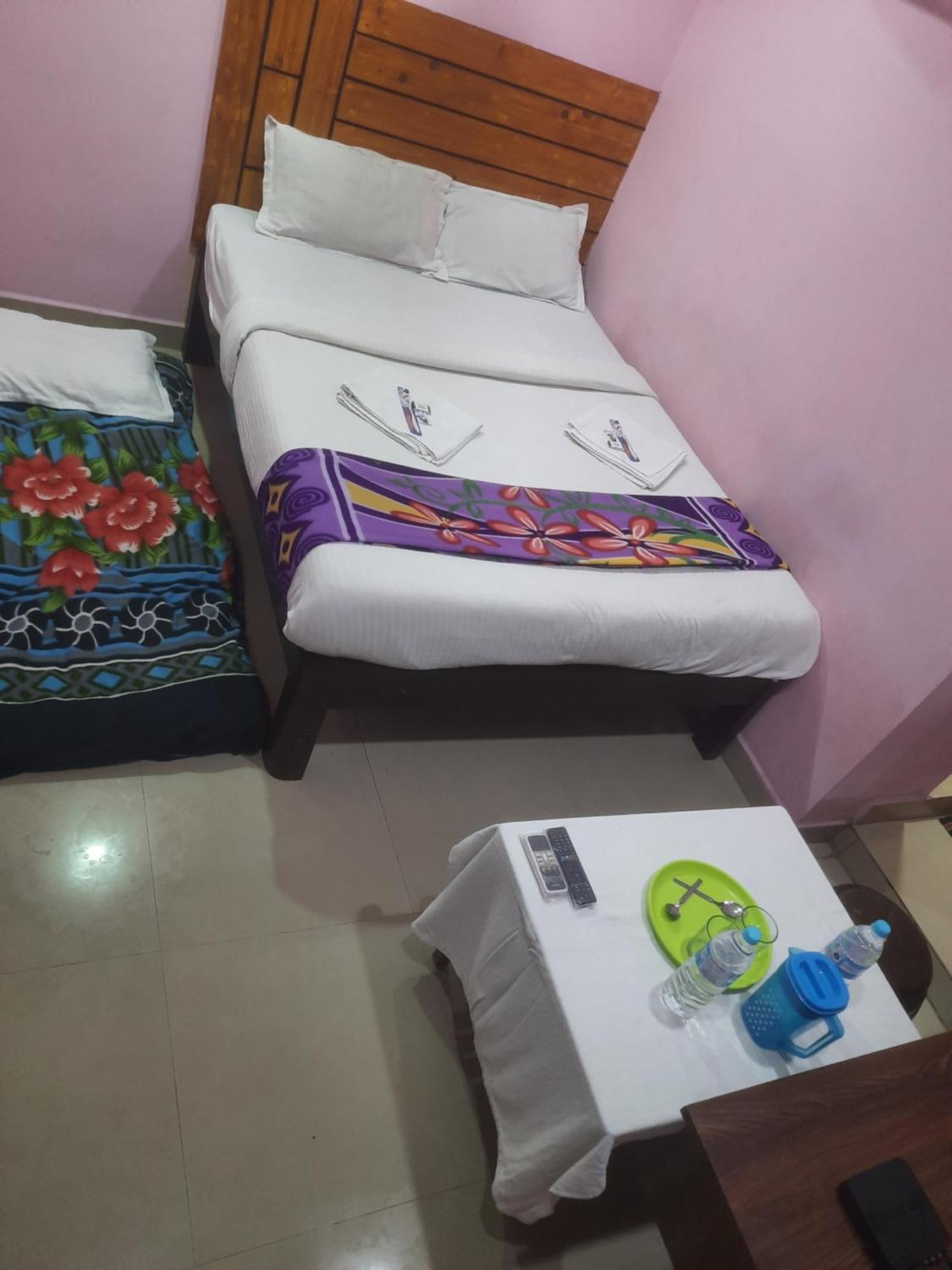 Skyway Rooms Puducherry Buitenkant foto