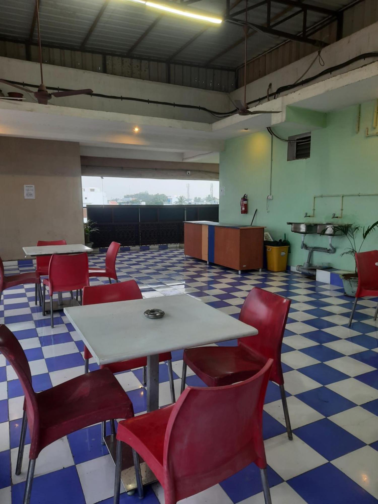 Skyway Rooms Puducherry Buitenkant foto