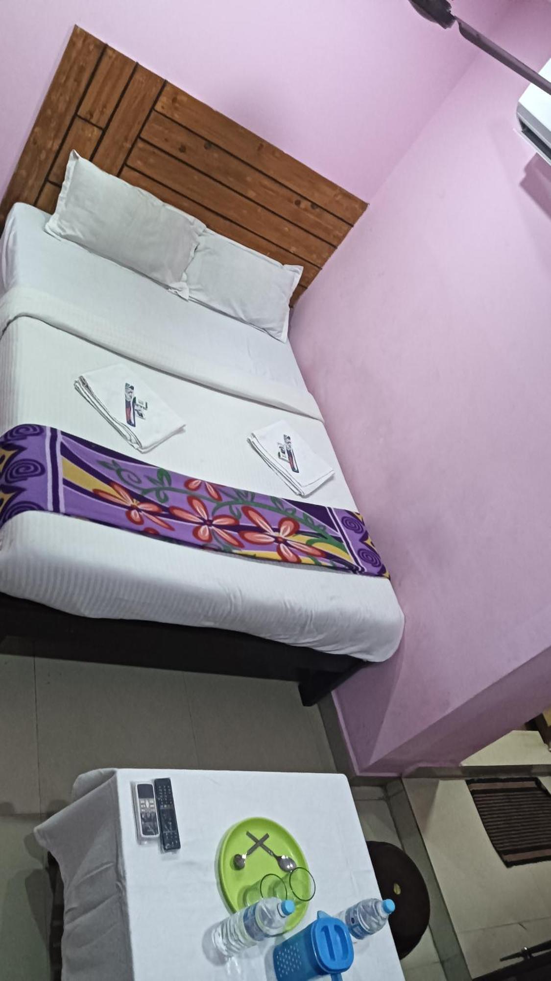 Skyway Rooms Puducherry Buitenkant foto