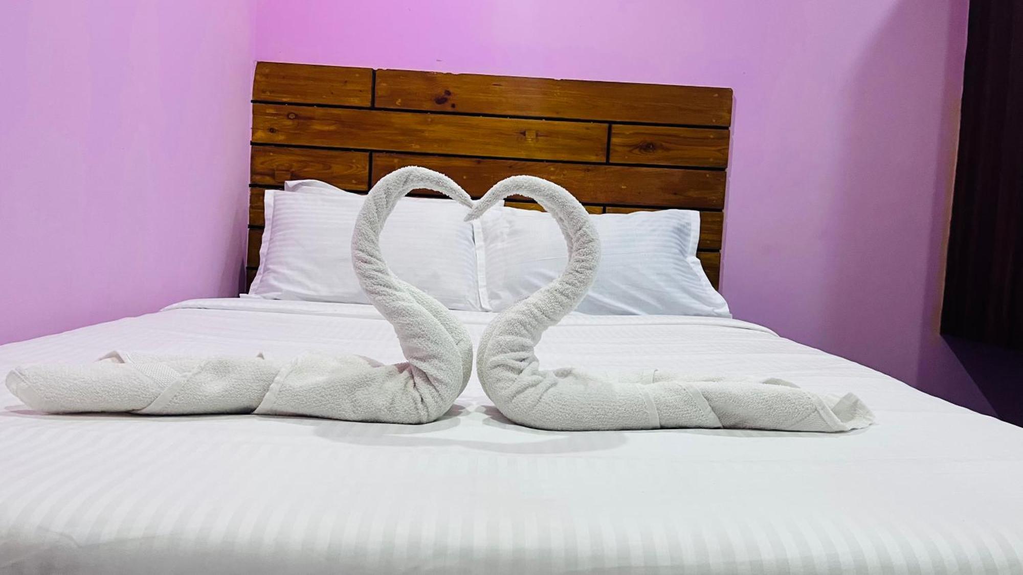 Skyway Rooms Puducherry Buitenkant foto